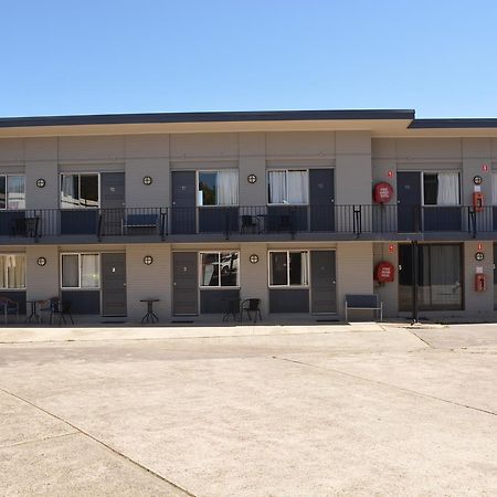 Commercial Hotel Motel Литгоу Экстерьер фото