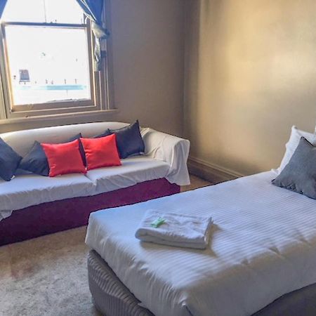 Commercial Hotel Motel Литгоу Экстерьер фото