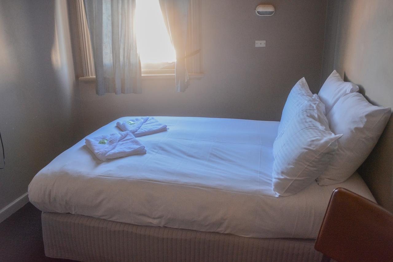 Commercial Hotel Motel Литгоу Экстерьер фото