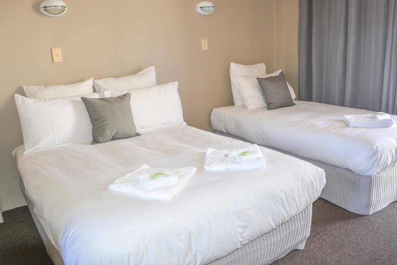 Commercial Hotel Motel Литгоу Экстерьер фото