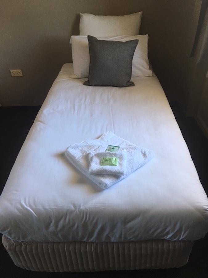 Commercial Hotel Motel Литгоу Экстерьер фото