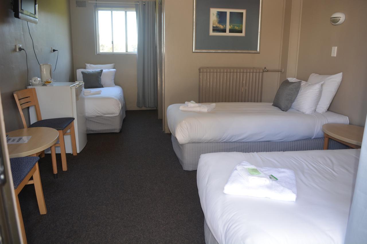 Commercial Hotel Motel Литгоу Экстерьер фото