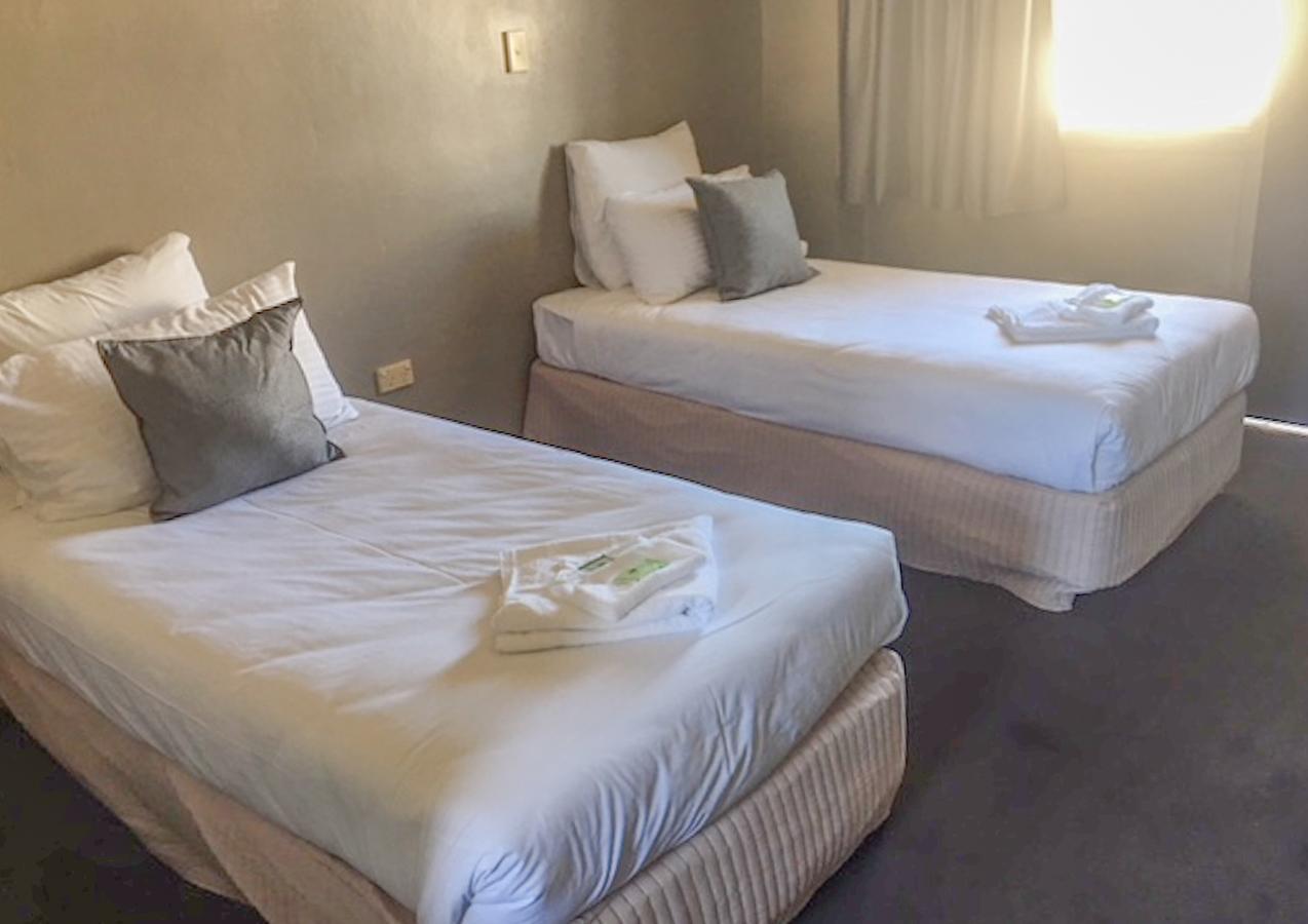 Commercial Hotel Motel Литгоу Экстерьер фото