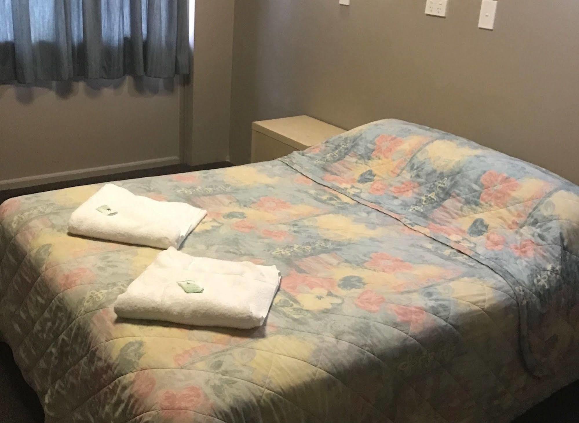 Commercial Hotel Motel Литгоу Экстерьер фото